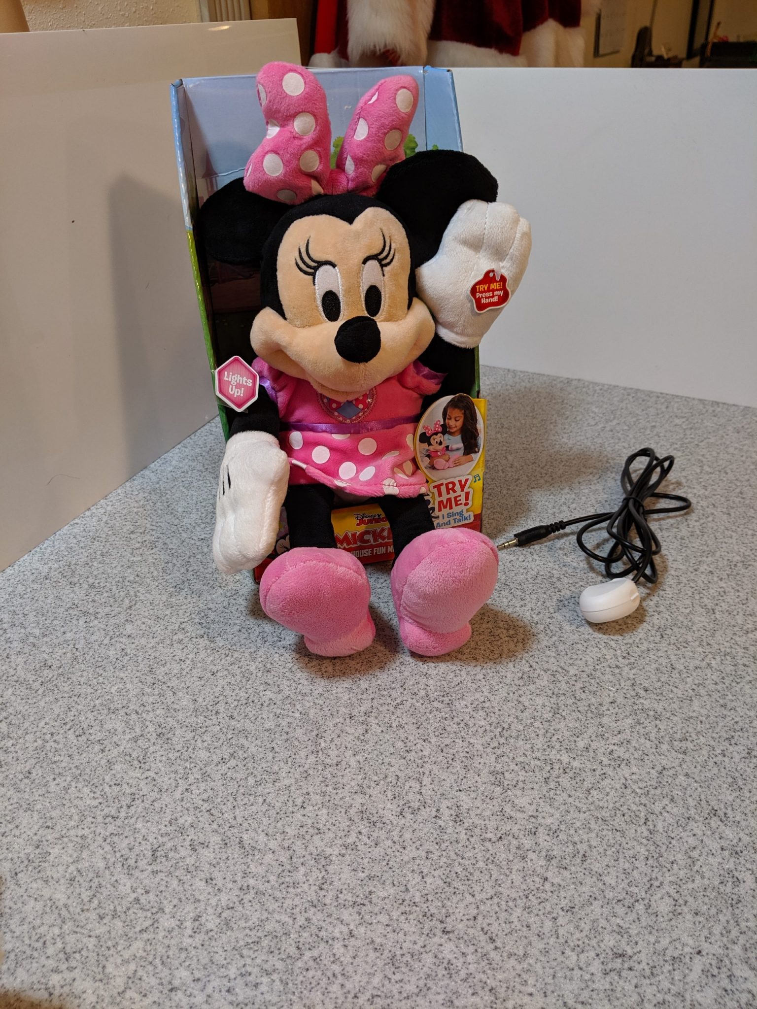 sparkle and sing minnie mouse